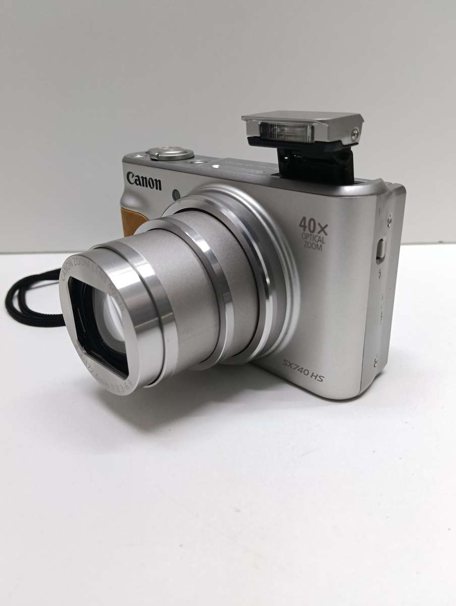 Canon Powershot SX740 HS Digital Camera with 4K video (Silver)
