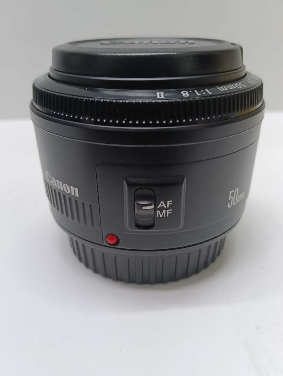 Canon EF 50mm f/1.8 II