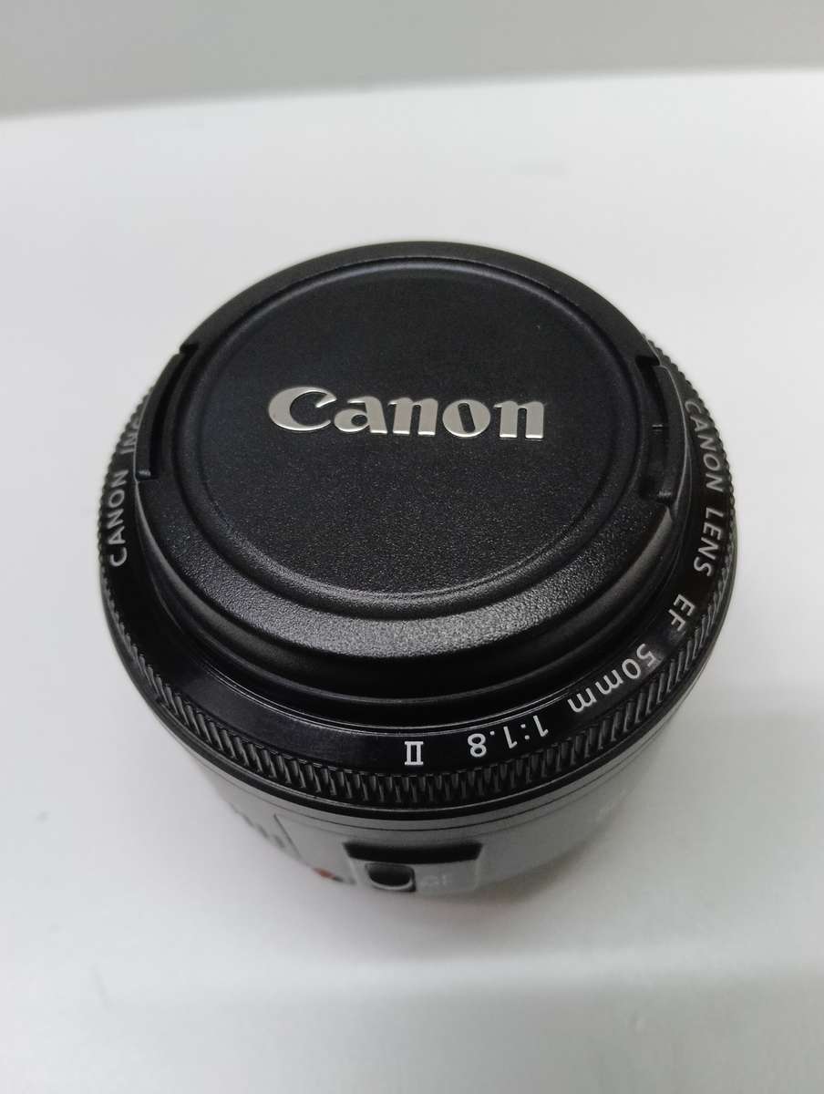 Canon EF 50mm f/1.8 II