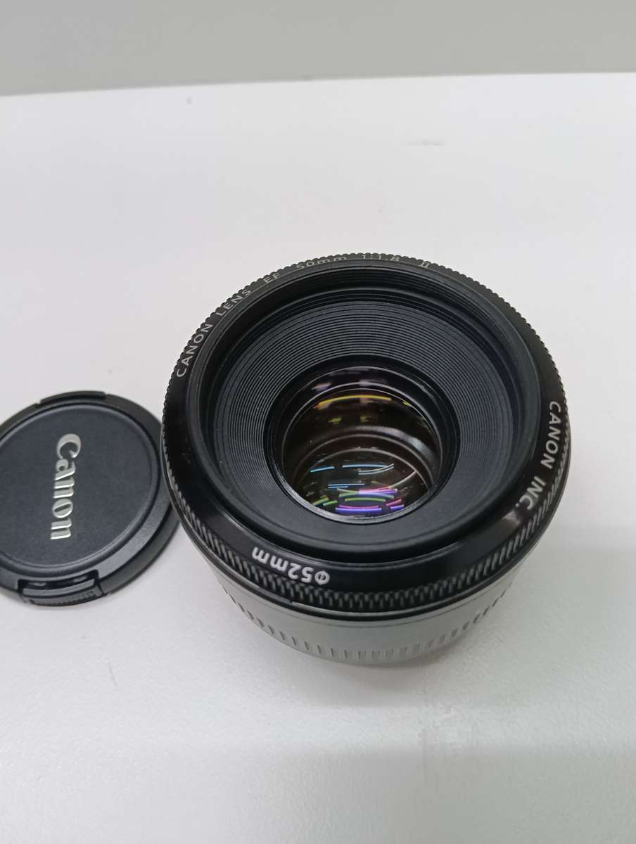 Canon EF 50mm f/1.8 II