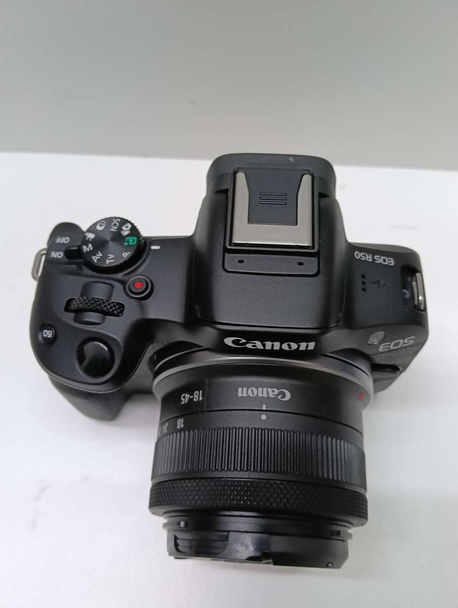 CANON EOS R50 MIRRORLESS CAMERA WITH RF 18-45MM LENS