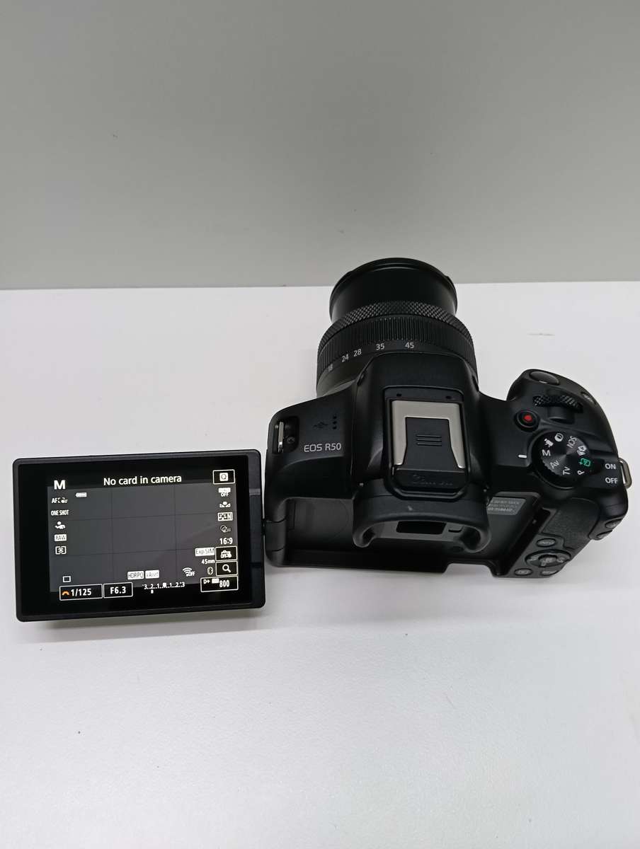 CANON EOS R50 MIRRORLESS CAMERA WITH RF 18-45MM LENS