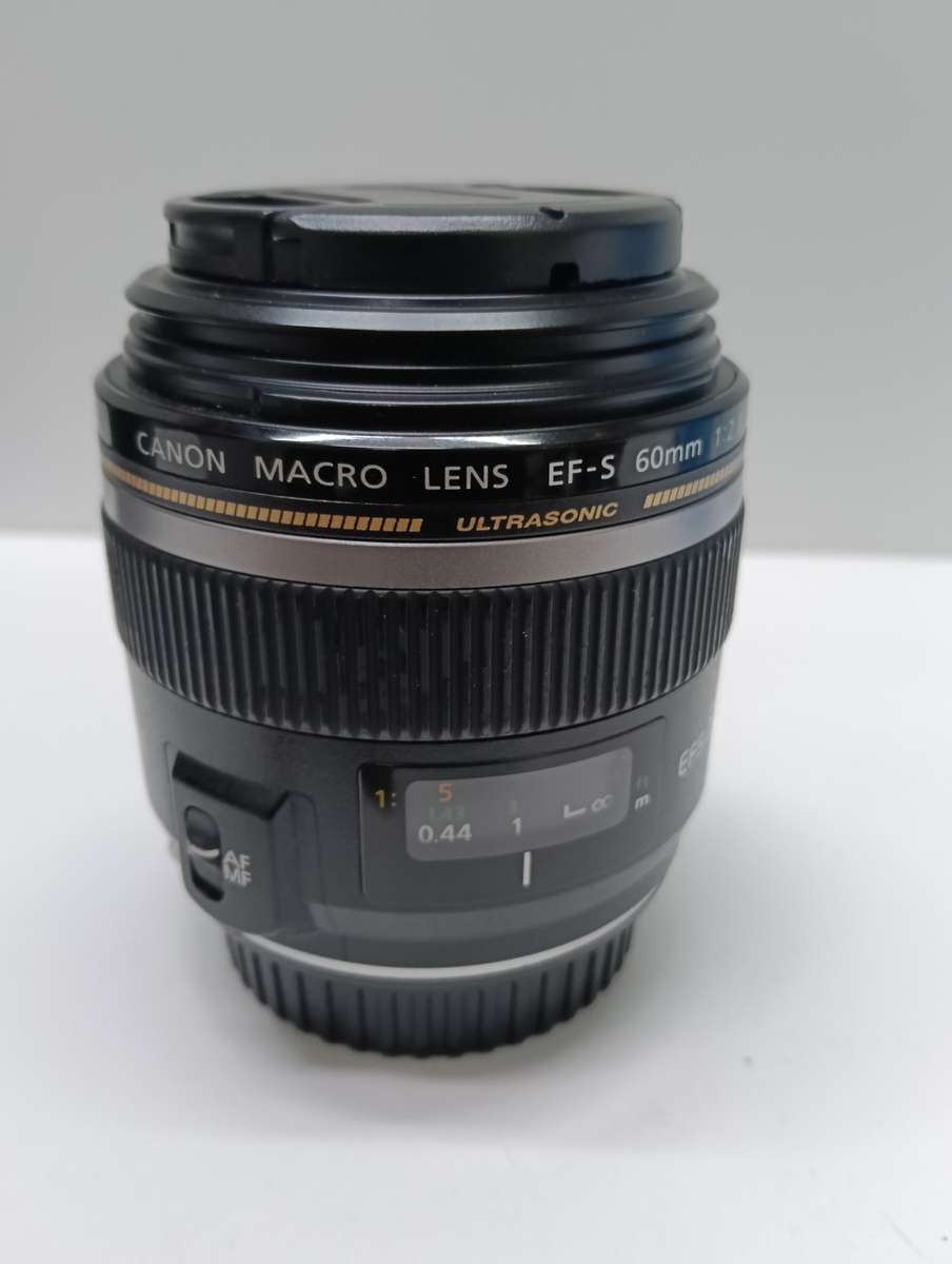 Canon 60mm F/2.8 Ultrasonic lens
