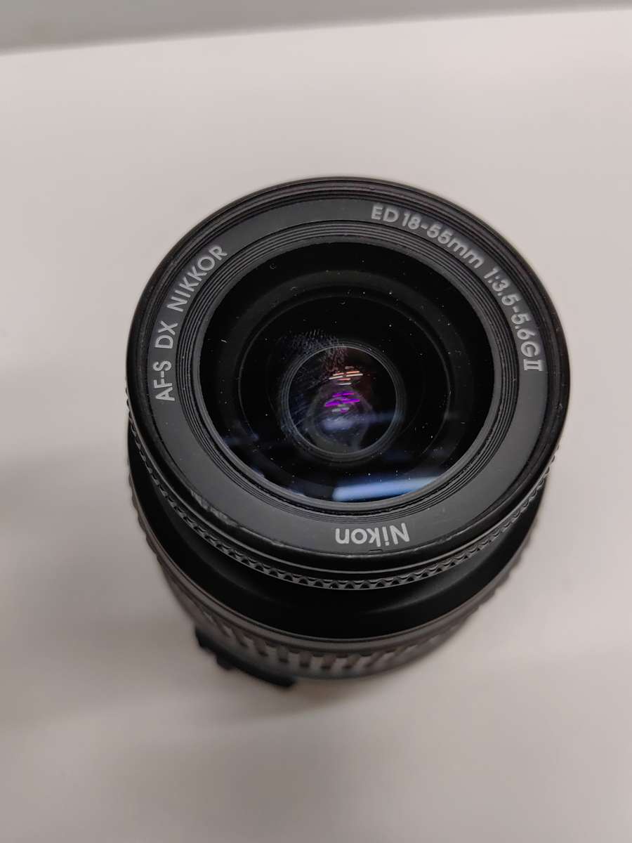 Nikon AF-S NIKKOR ED 18-55mm 1:3.5 - 5.6 GII