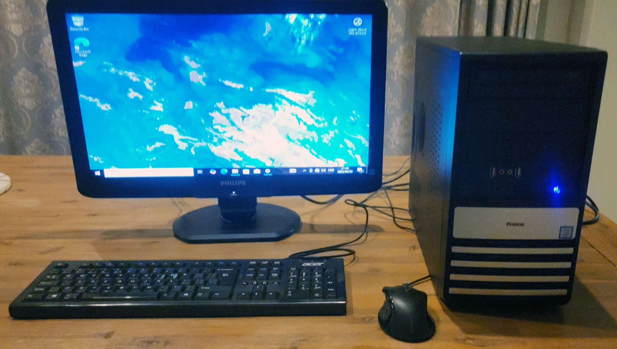 GAMING PC DEAL! i7 + Nvidia Graphics + 24 Monitor