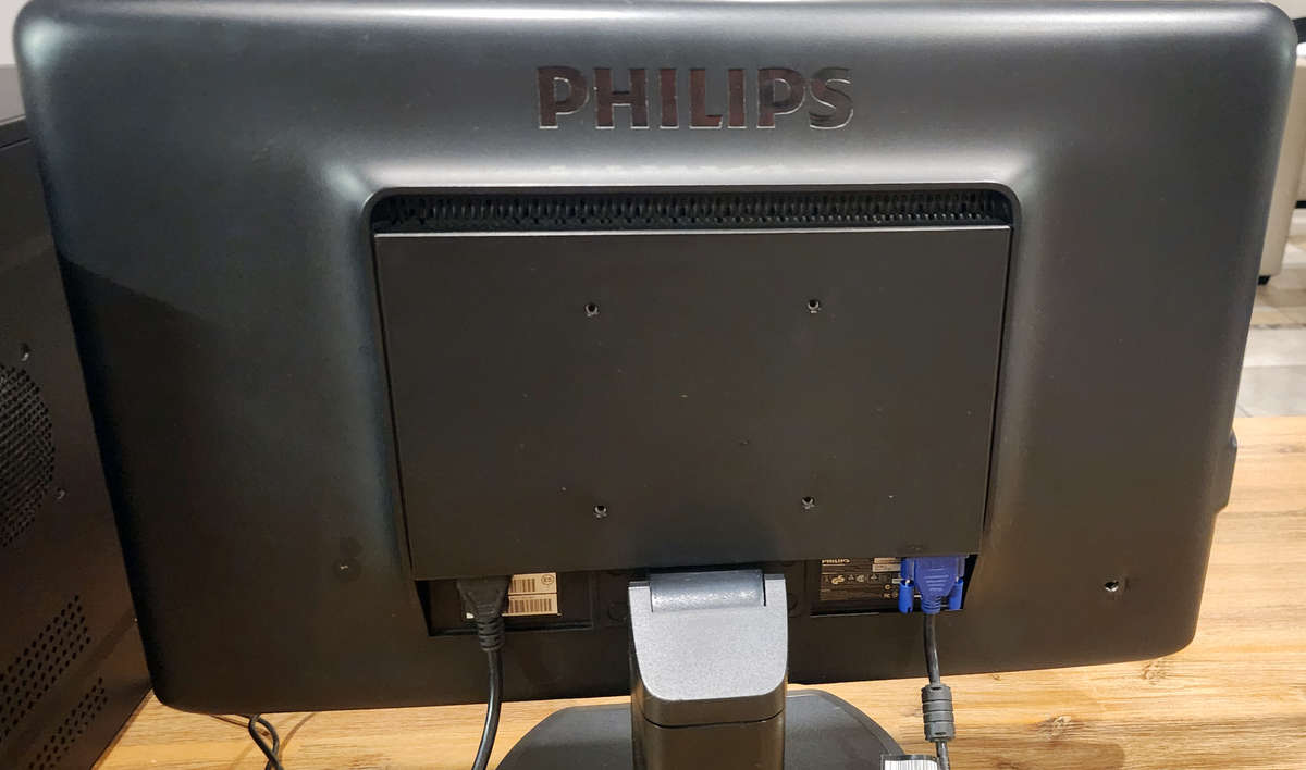 GAMING PC DEAL! i7 + Nvidia Graphics + 24 Monitor