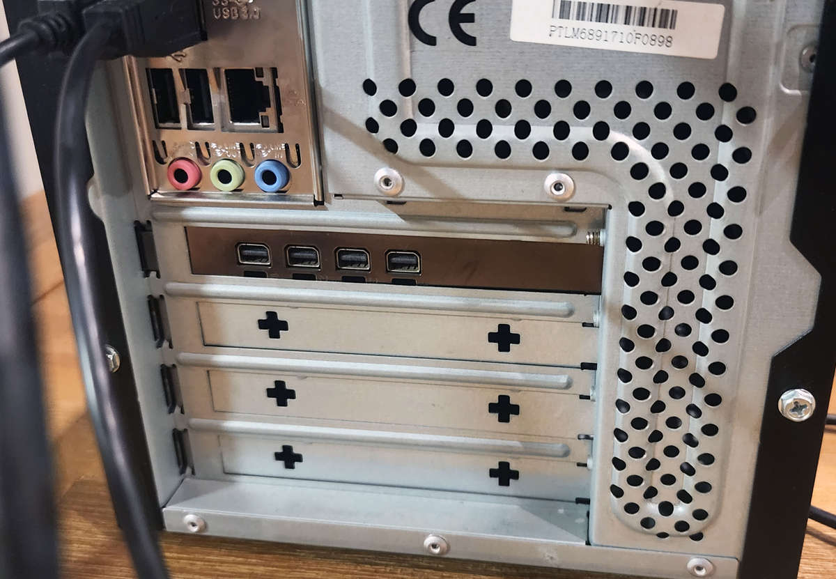 GAMING PC DEAL! i7 + Nvidia Graphics + 24 Monitor