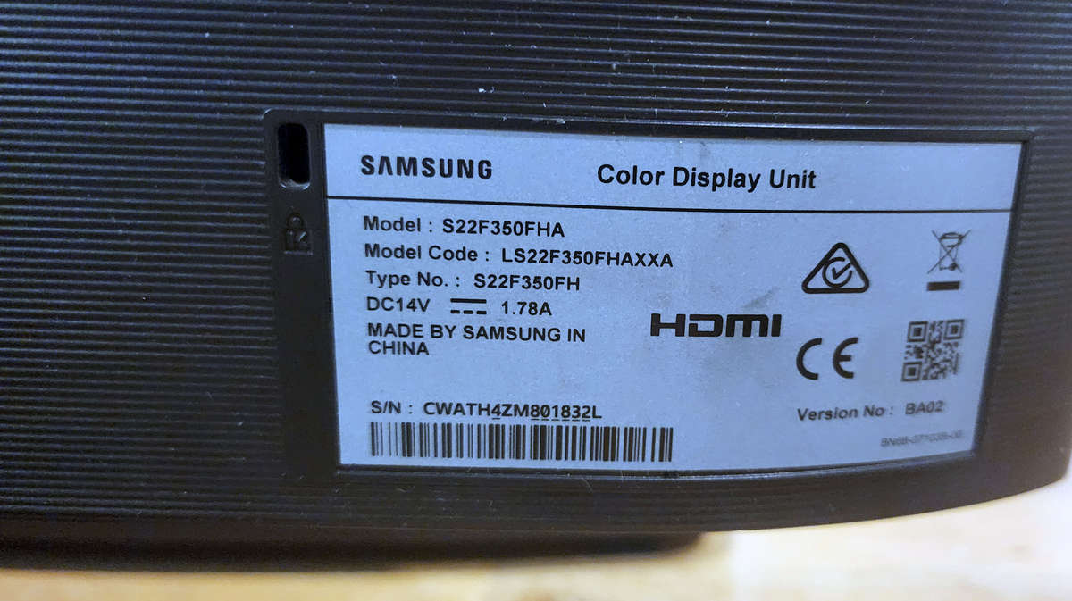 Perfect Student PC Setup  HP Slimline + Samsung 22 Monitor