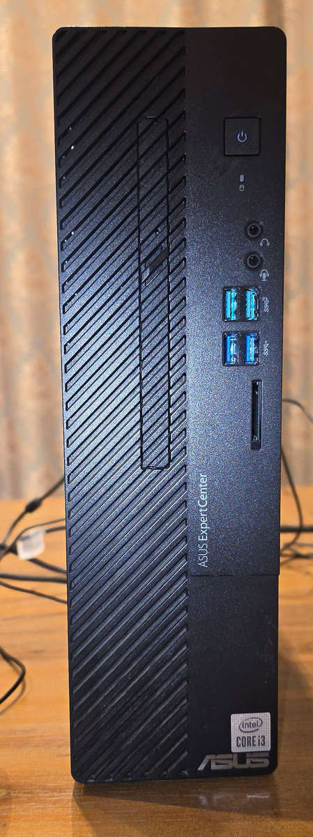 ASUS ExpertCenter Desktop PC  Intel Core i3 10th Gen | 512GB SSD | Full Set + Monitor