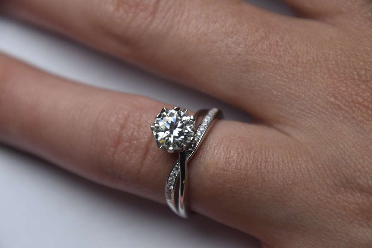 Unique Sterling Silver Moissanite Ring with Certificate of Authenticity