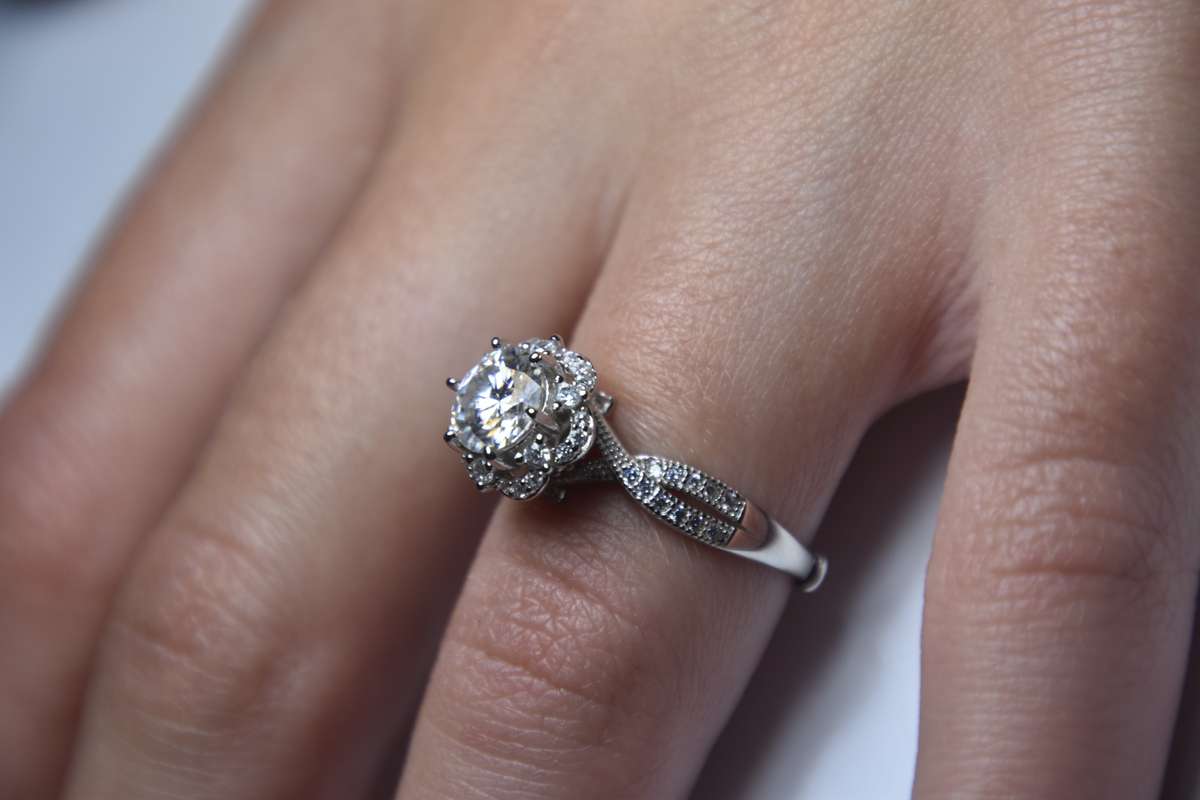 Unique Flower Shape Sterling Silver Ring with Certificate of Authenticity