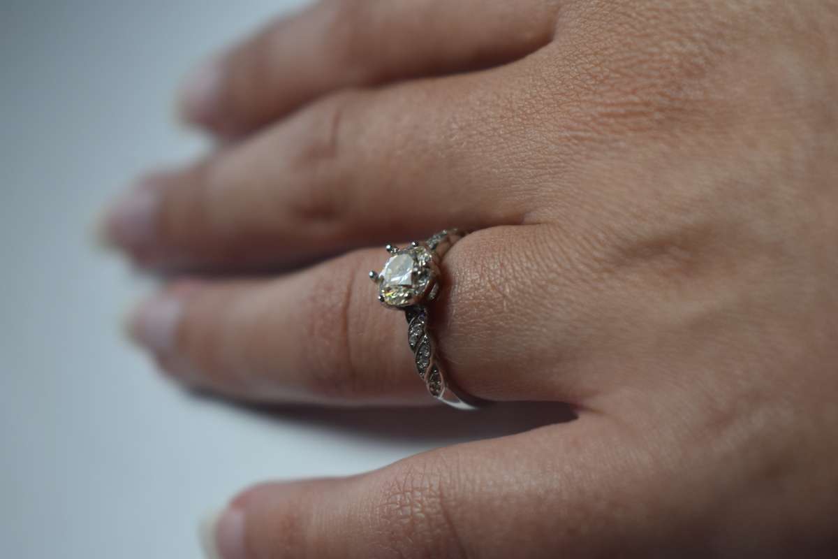 ENGAGEMENT RING!!! With Certificate Of Authenticity