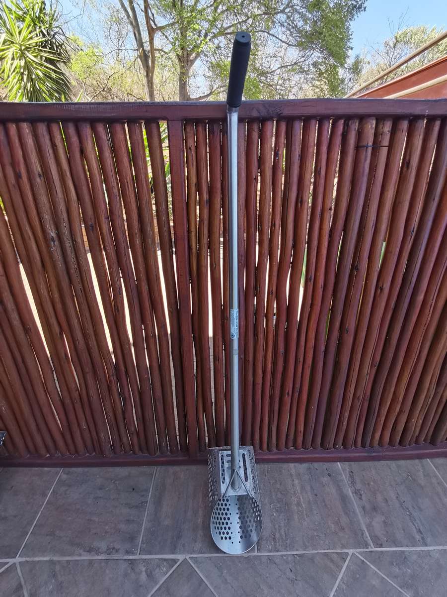 Treasure Quest Treasures GREAT WHITE Sand Scoop