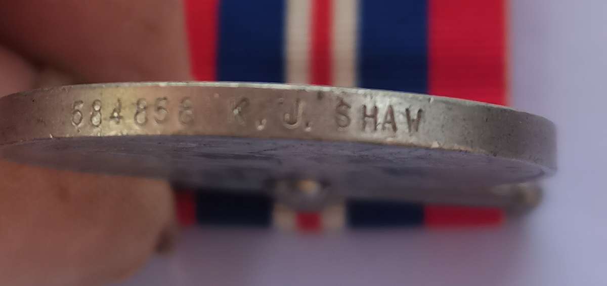 ORIGINAL: WW2  1939-1945 War Medal w/ Full-Length Ribbon #3