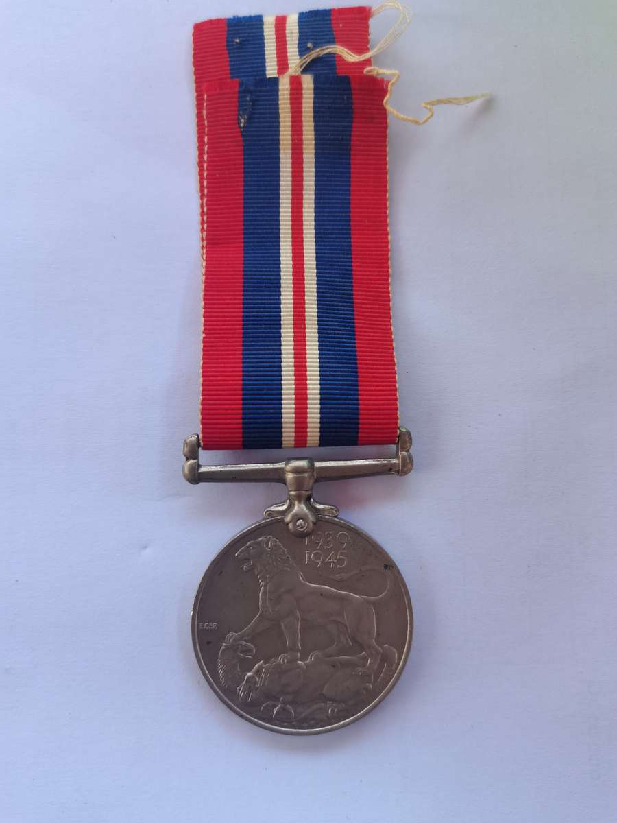 ORIGINAL: WW2  1939-1945 War Medal w/ Full-Length Ribbon #3
