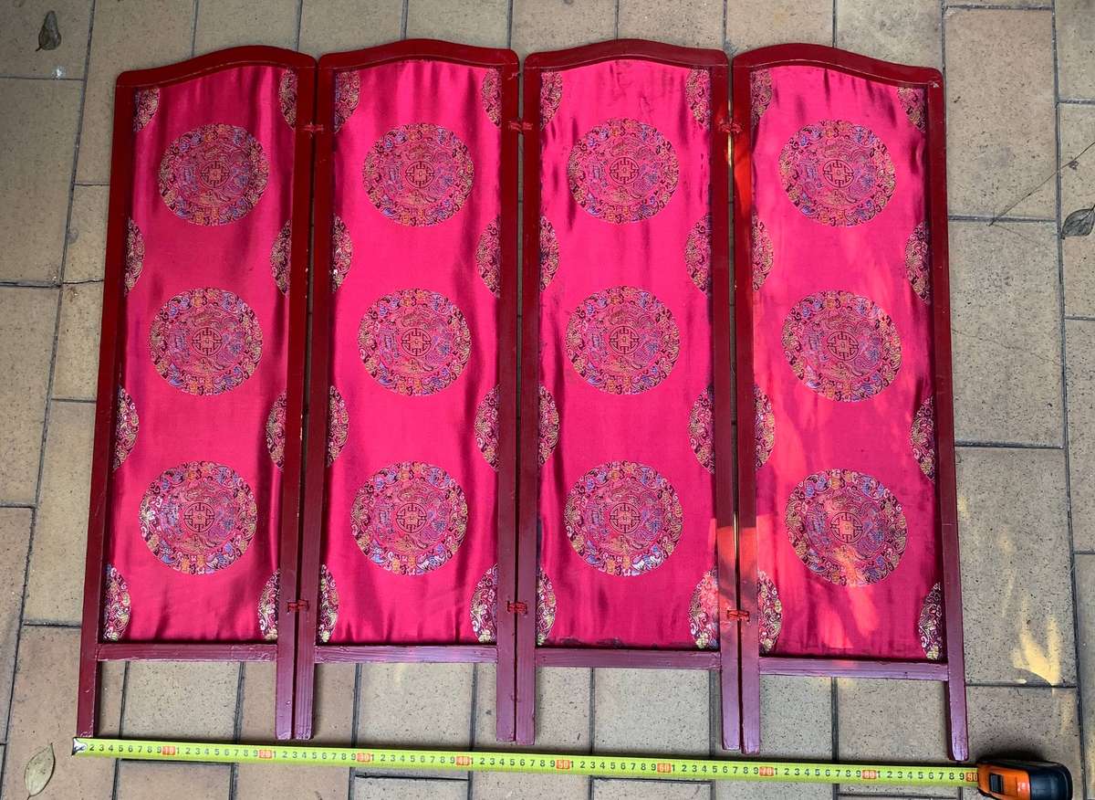 Chinese Oriental Silk 4 panel divider