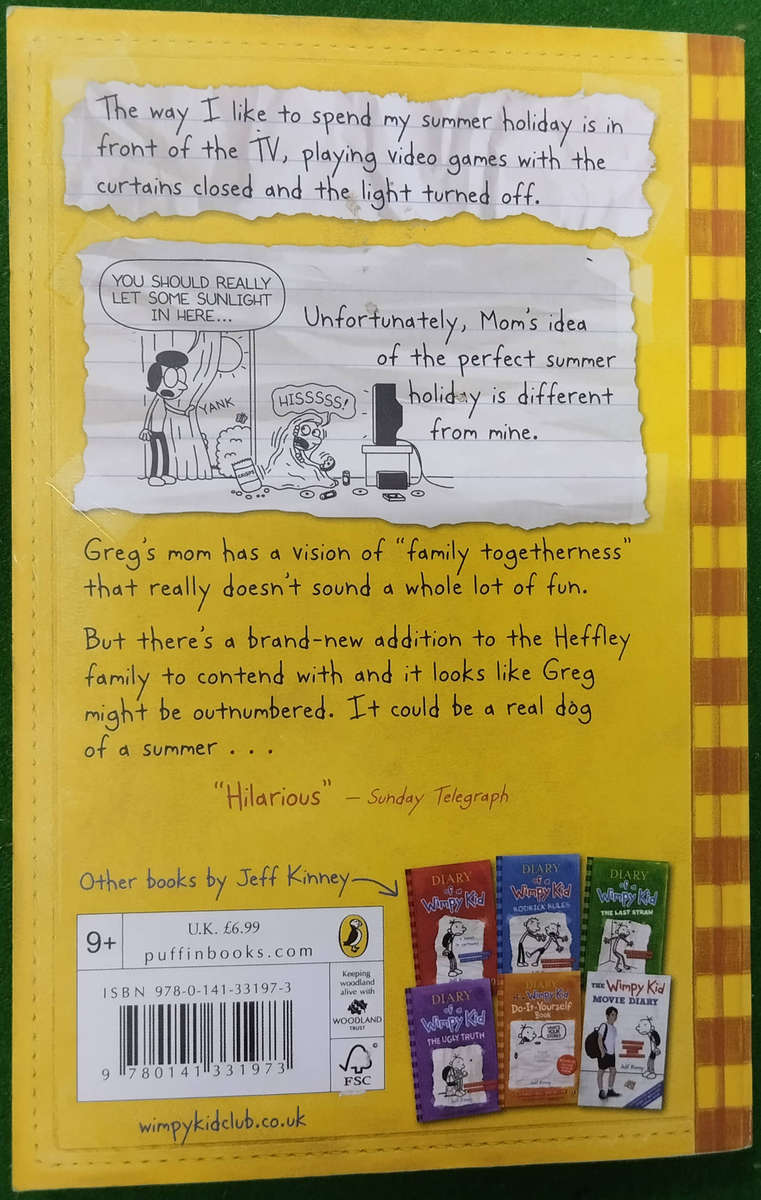 Diary of a Wimpy Kid (Book 4): Dog Days Paperback
