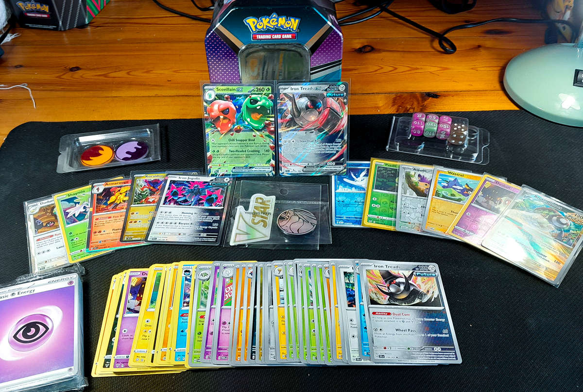 Pokemon Cards - Espeon Tin Bundle