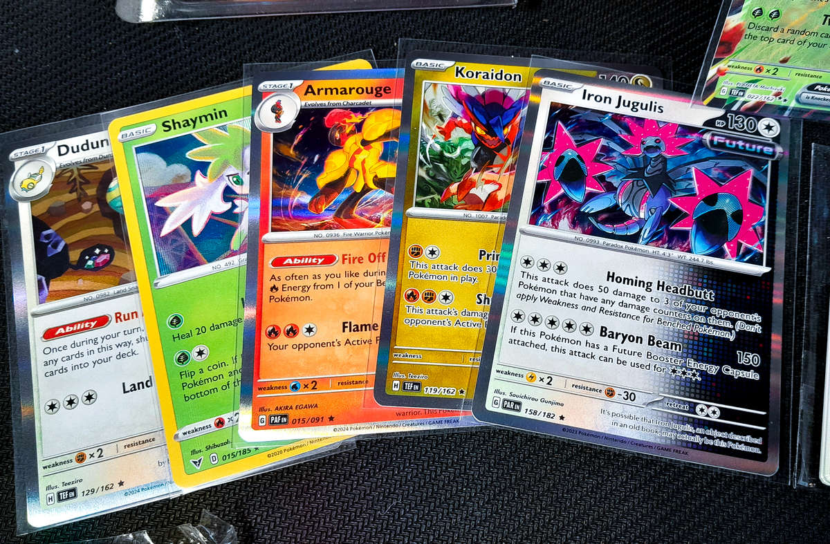 Pokemon Cards - Espeon Tin Bundle