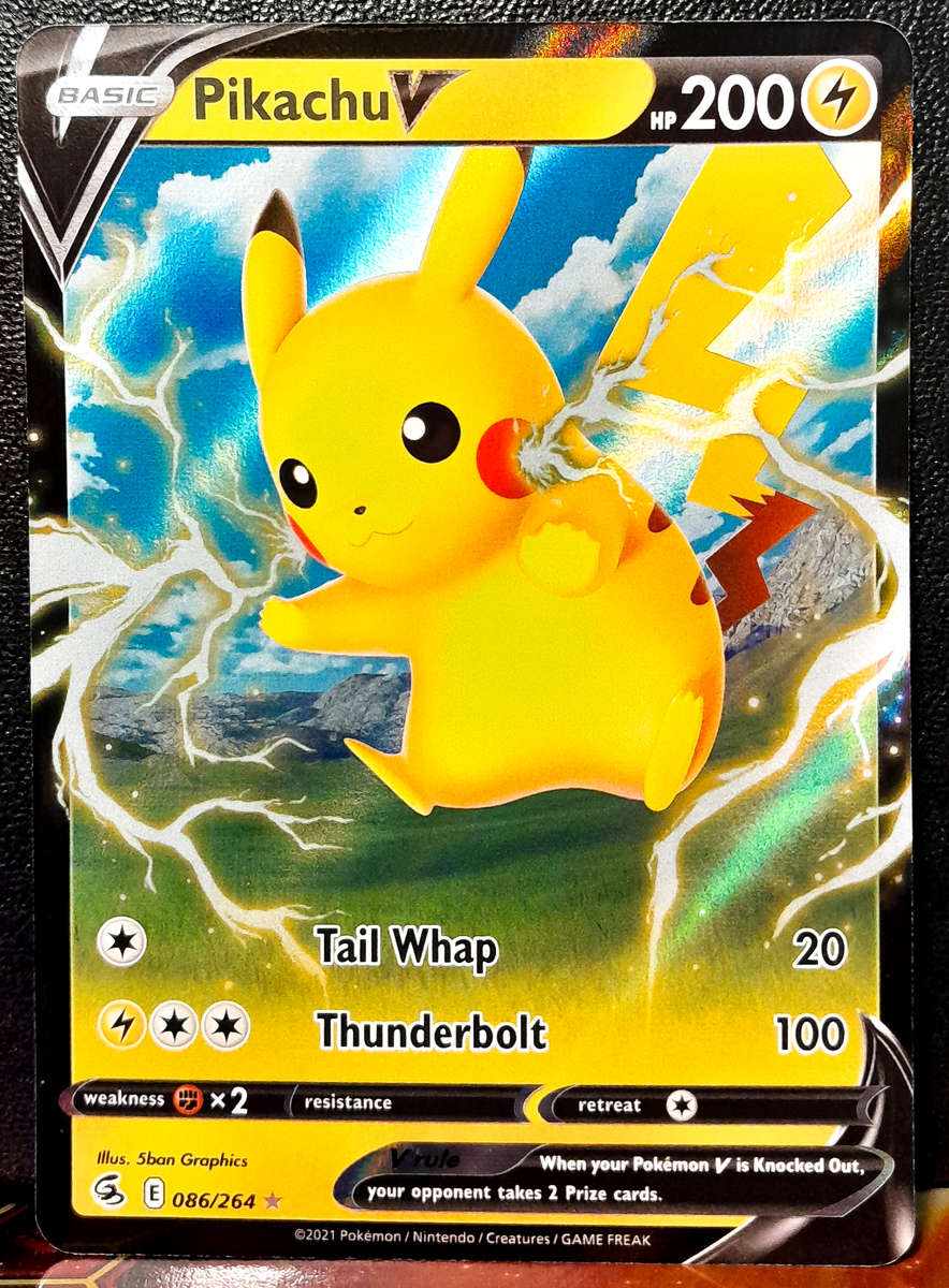 Pokemon Card - Pikachu V 086/264 - Holofoil Rare - Fusion Strike NM