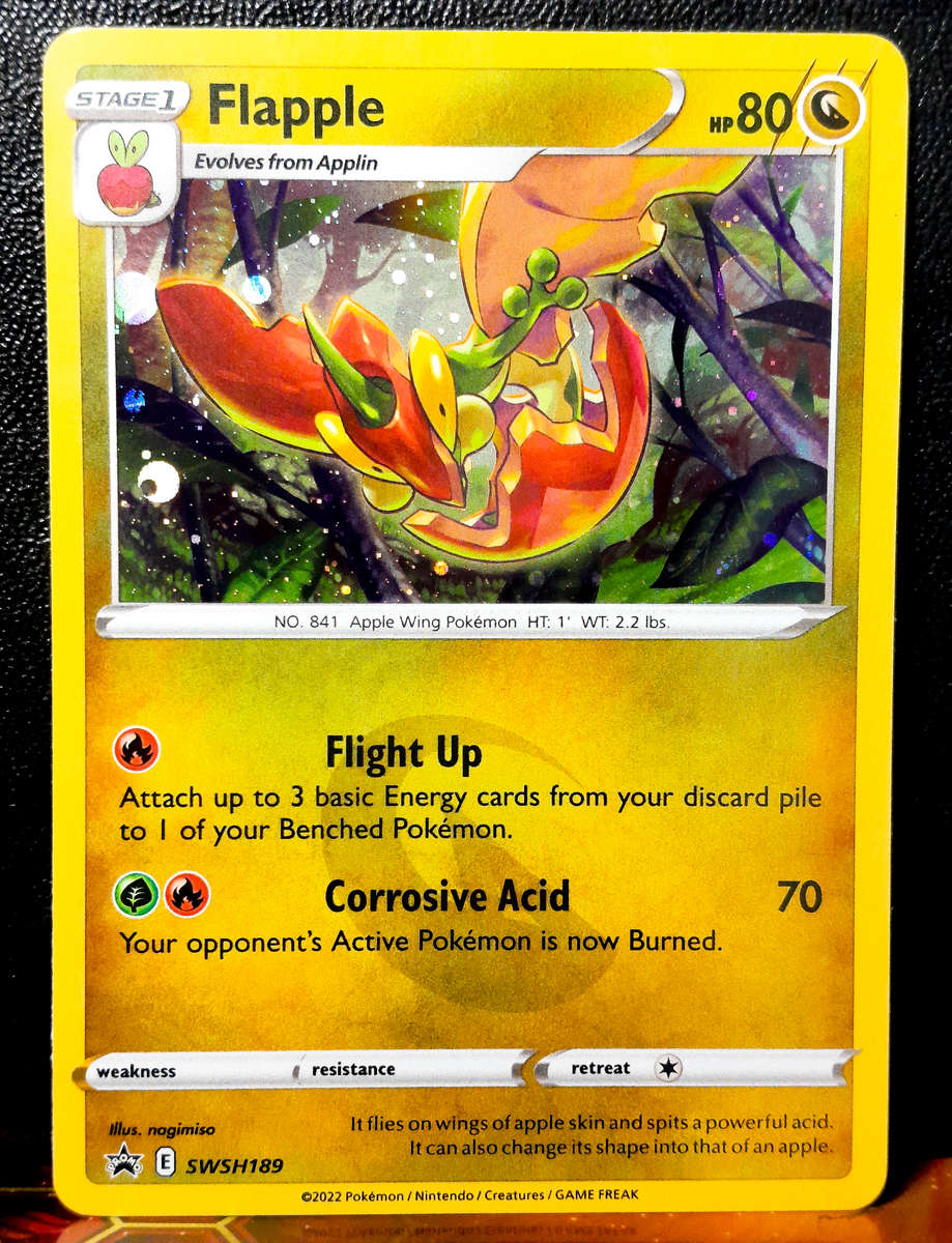 Pokemon Card - Flapple SWSH189 - Cosmo Holofoil - Black star Promo NM