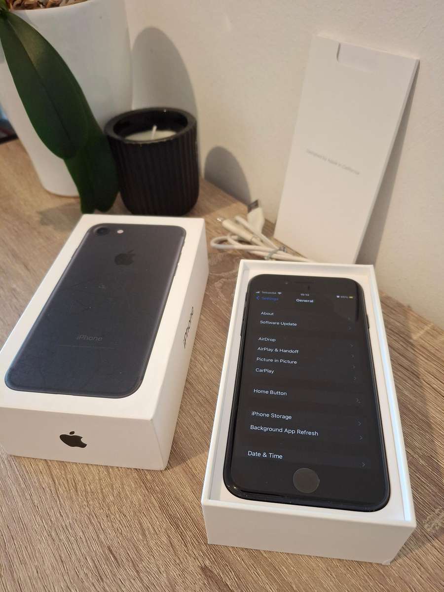 iPhone 7 32GB Matte Black + Original Box