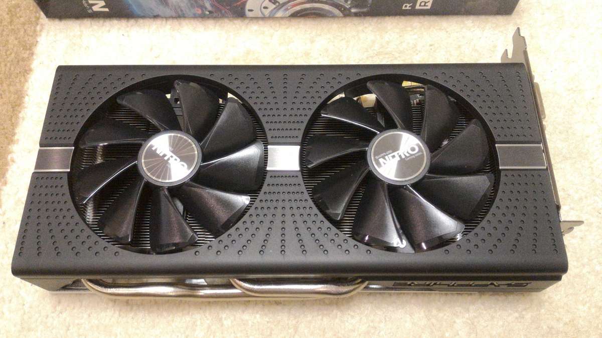 Sapphire Nitro + Radeon RX 570 8GB