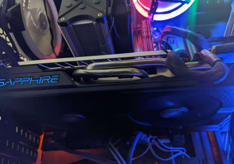 Sapphire Nitro + Radeon RX 570 8GB