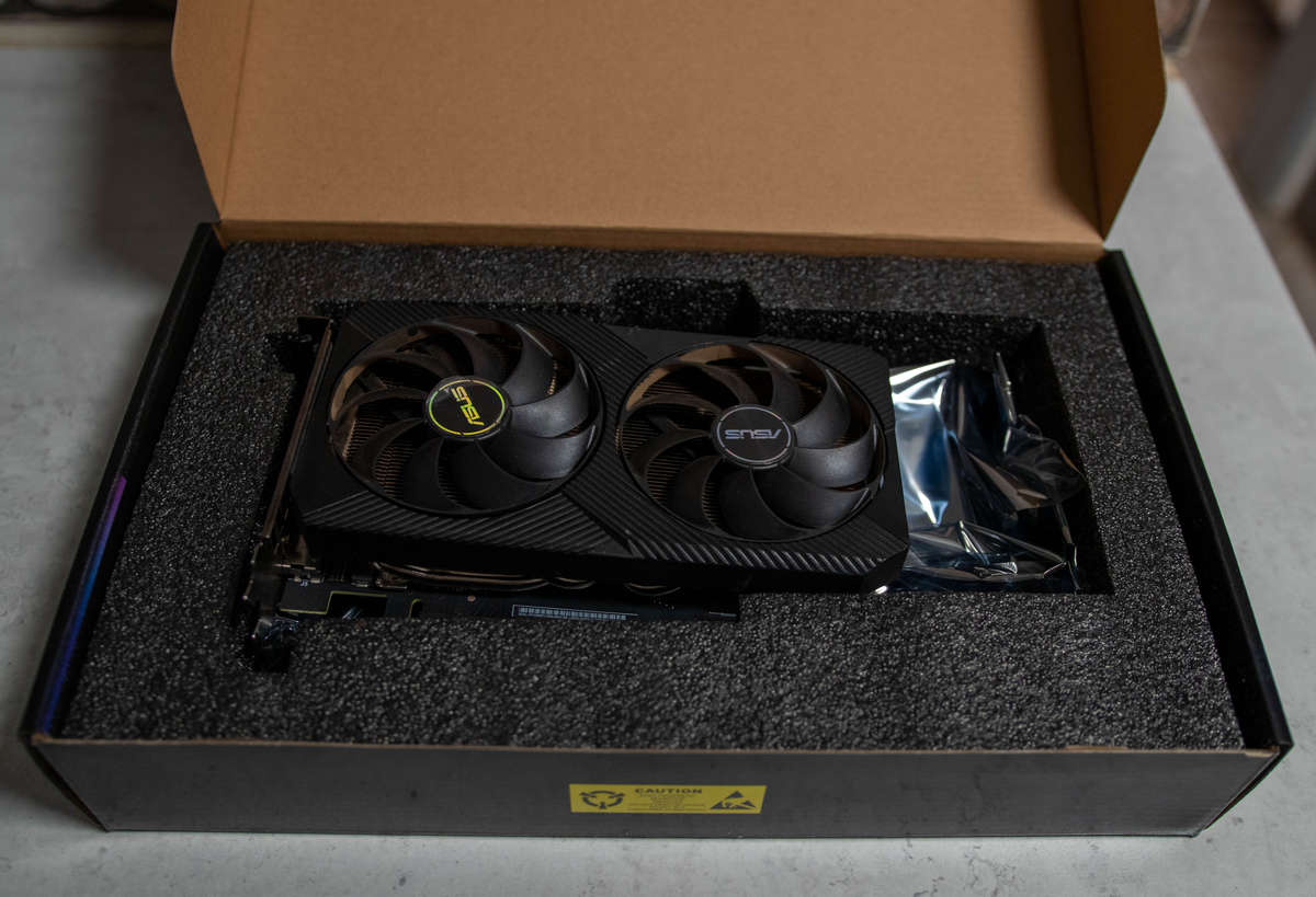 The compact ASUS DUAL GeForce RTX 3060 Ti V2 MINI OC Edition 8GB