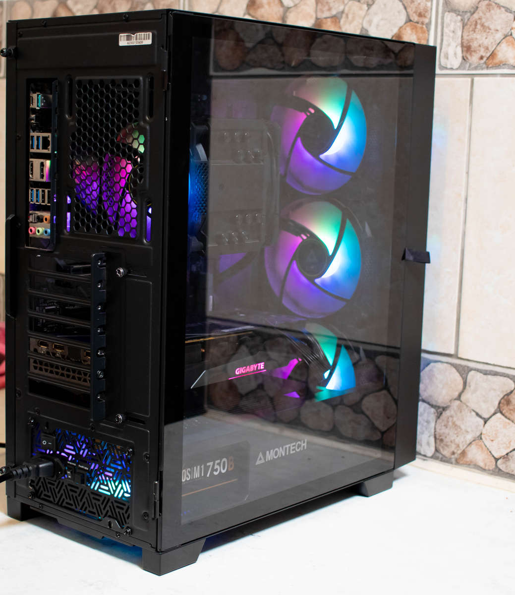 RTX 3070 with RYZEN 7 5800 X3D complete pc