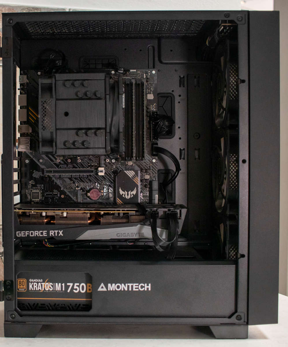 RTX 3070 with RYZEN 7 5800 X3D complete pc