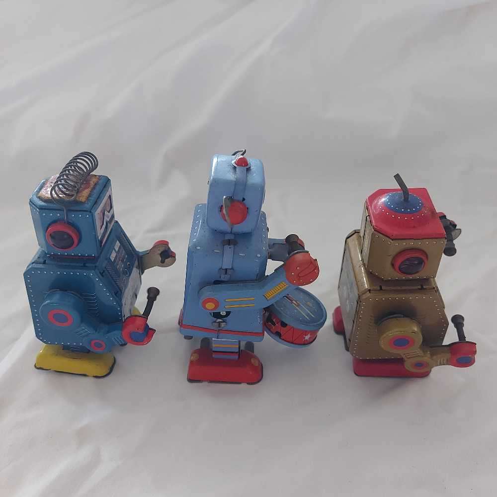 Vintage TIN TOY ROBOTS