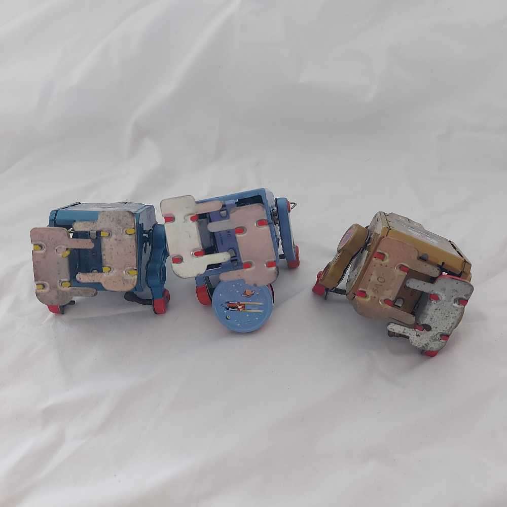 Vintage TIN TOY ROBOTS