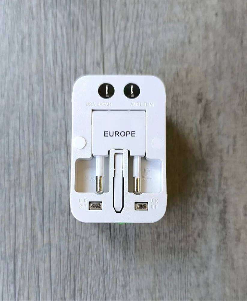 Andowl Q-A178 Universal Travel Adapter (Pack of 2)