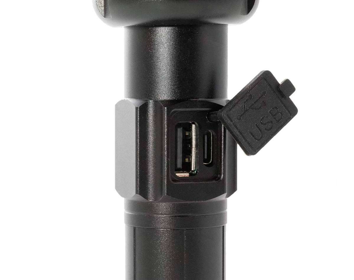 High-powered, Aluminium Alloy, rechargeable outdoor flashlight