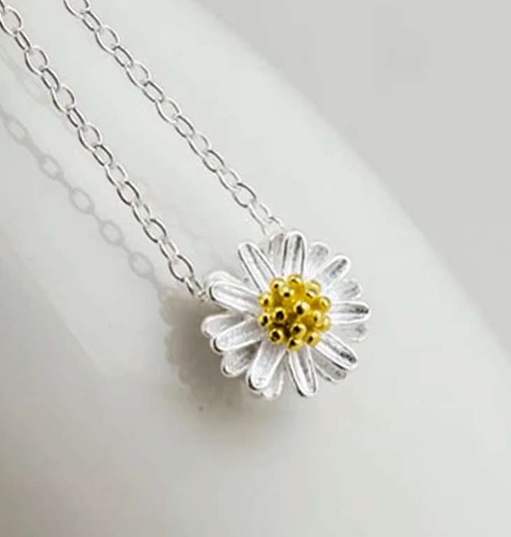 Elegant Daisy Flower Pendants & Necklace 925 Sterling Silver