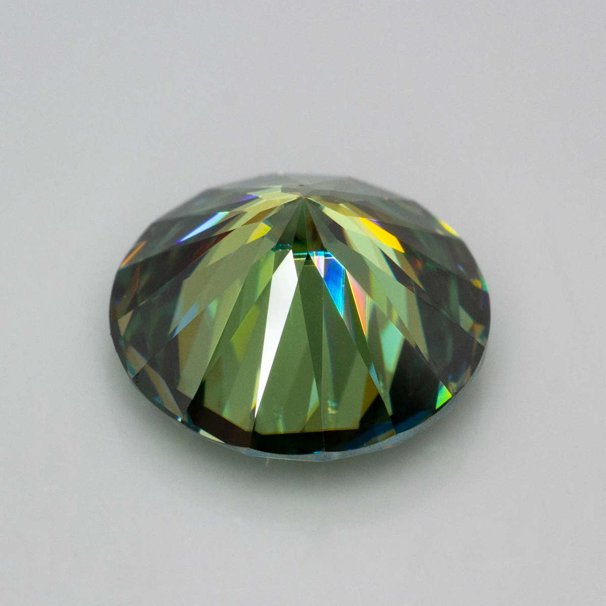 Green Plum Blossom Moissanite Round Cut 1.00ct VVS1 with **GRA Certificate**