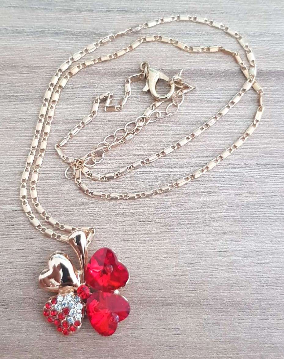 Crystal Red Clover 4 Leaf leaves heart pendant Jewelry