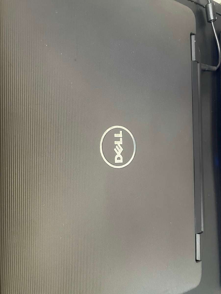 Dell Vostro 1540 Core i5 Laptop
