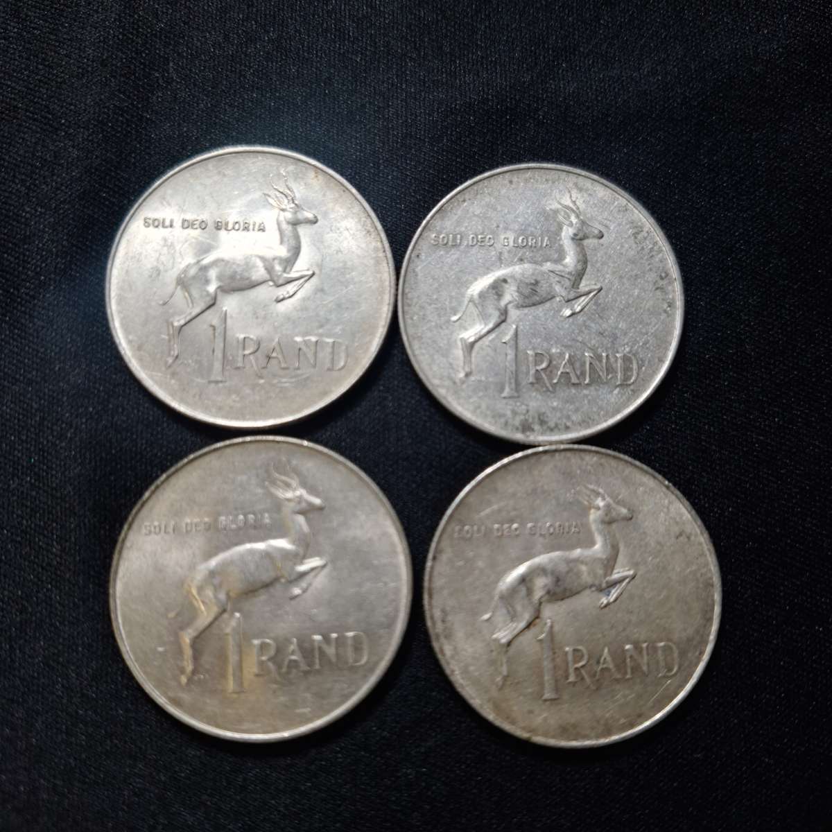 4 x 1966 uncirculated Silver R1 Coins