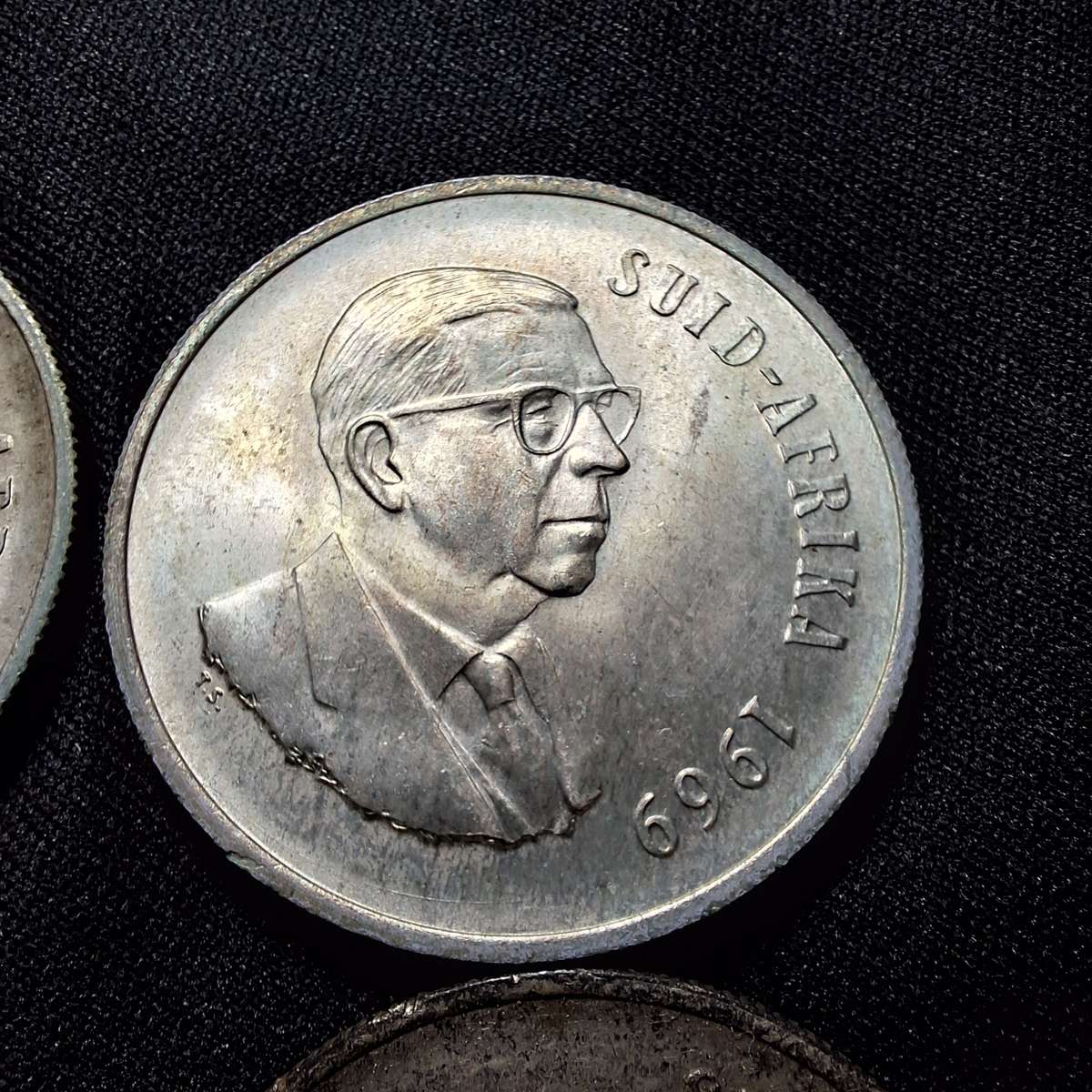 4 x 1969 uncirculated Silver R1 Coins