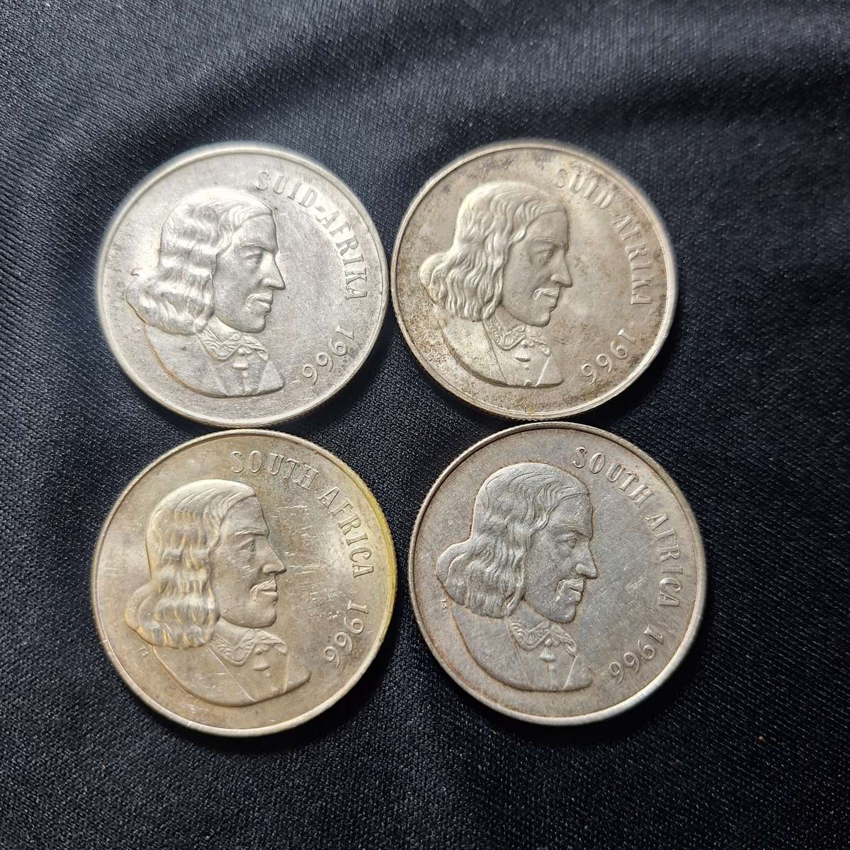 4 x 1966 uncirculated Silver R1 Coins