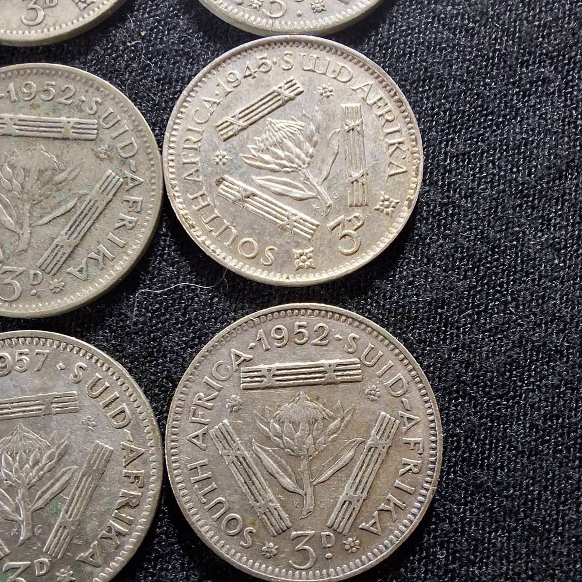 25 x 3D threepence (Tickey) Silver South Africa Coins - Various Dates