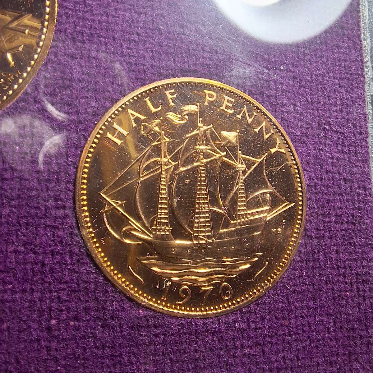 1970 Coinage of Great Britain & Northern Island in sealed capsule