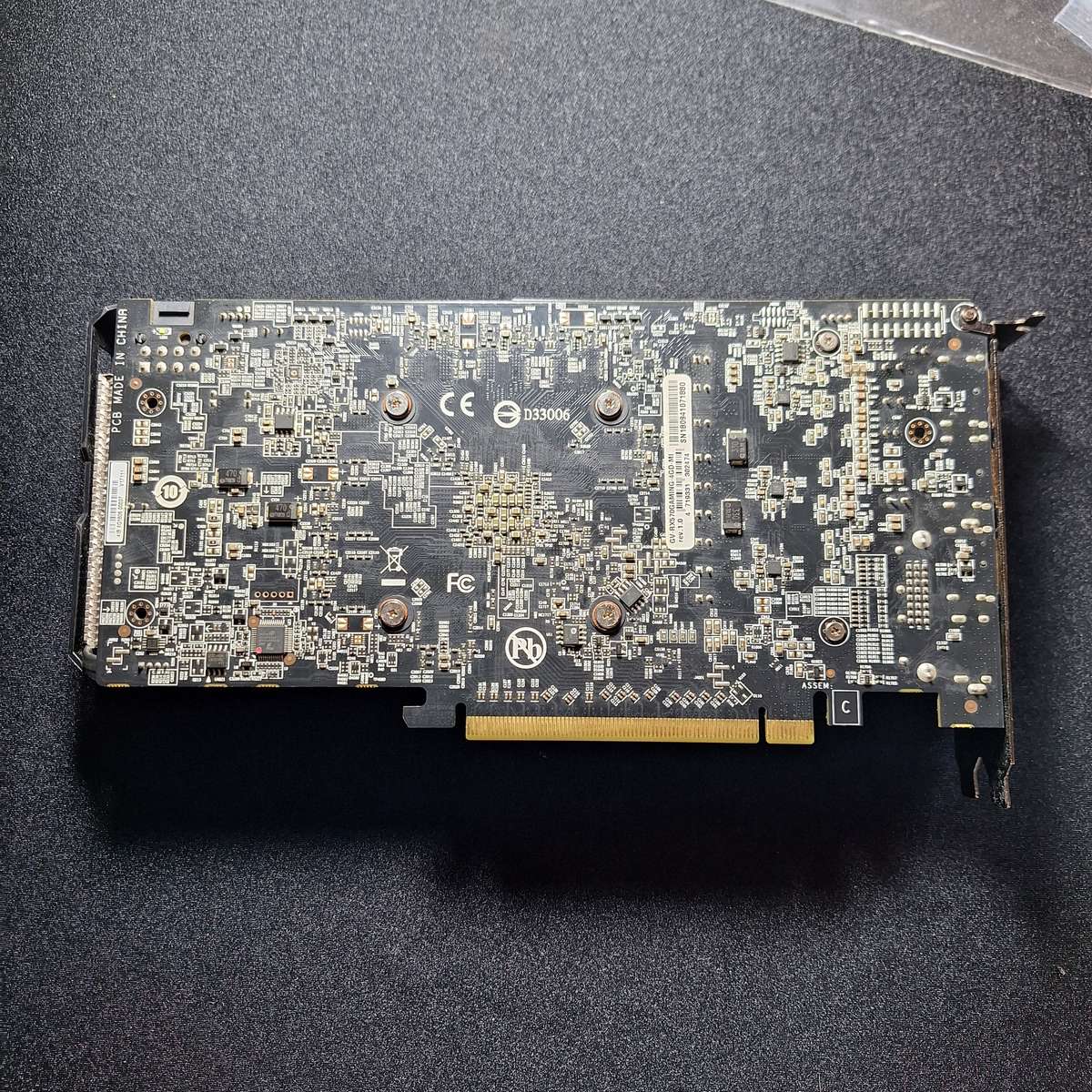 Gigabyte Radeon RX 570 Gaming 4GB Graphics Card - Powers up - No Display