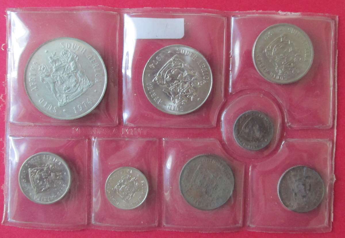 1974 UNCIRCULATED MINT PACK 1/2 CENT TO SILVER COMMEMORATIVE RAND