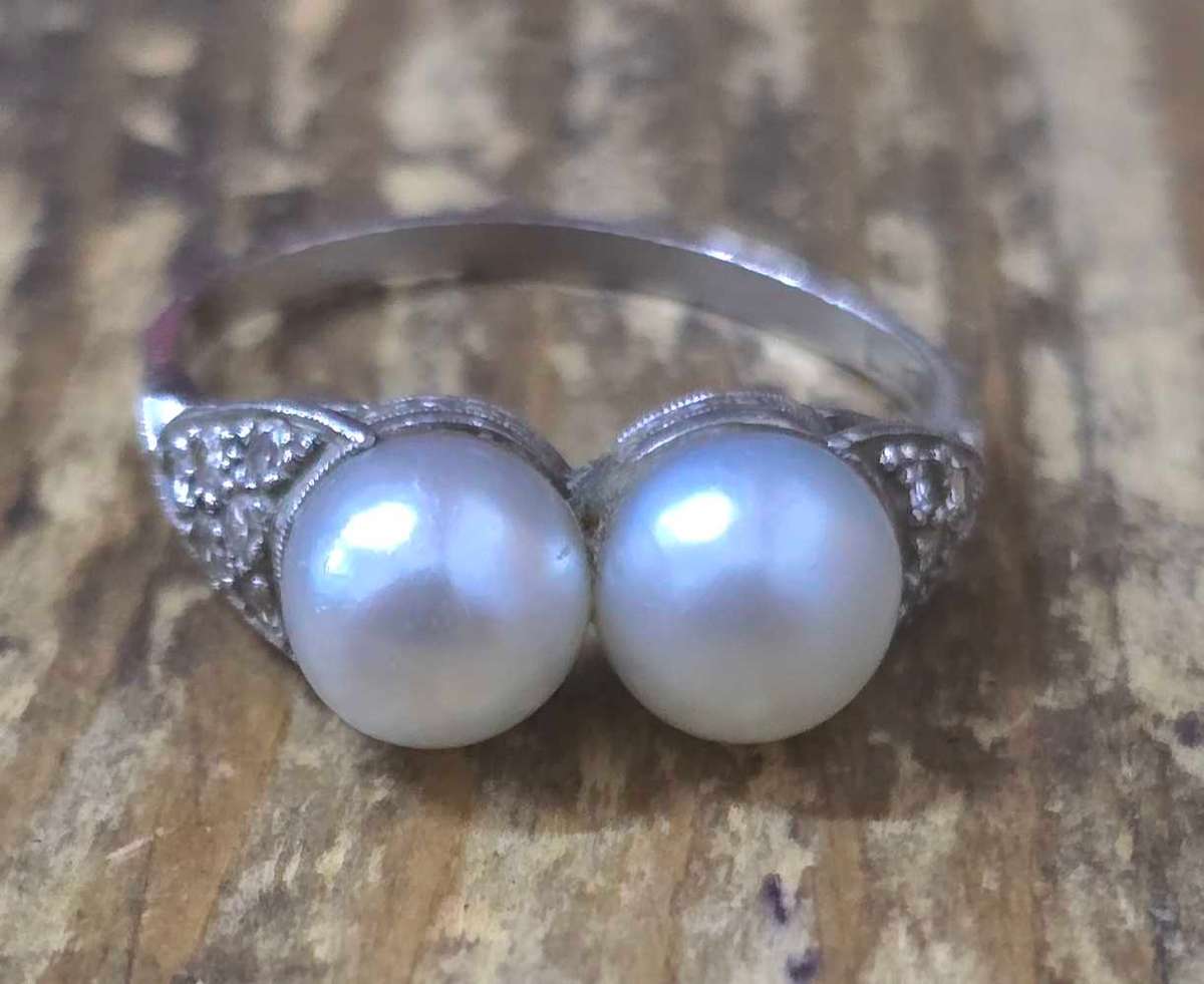 Platinum Rosecut Diamonds and Pearl Magnificient set  1934