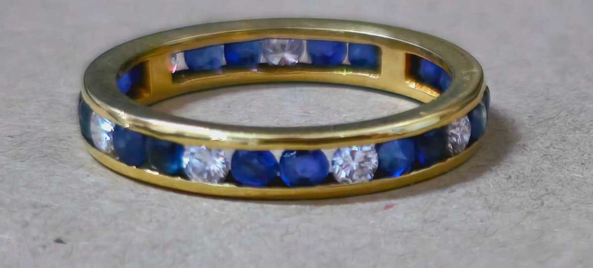 18 Carat Yellow Gold Full Diamond and Saphire Eternity size L1/2 Beautiful Ring 2.5 GRAMS