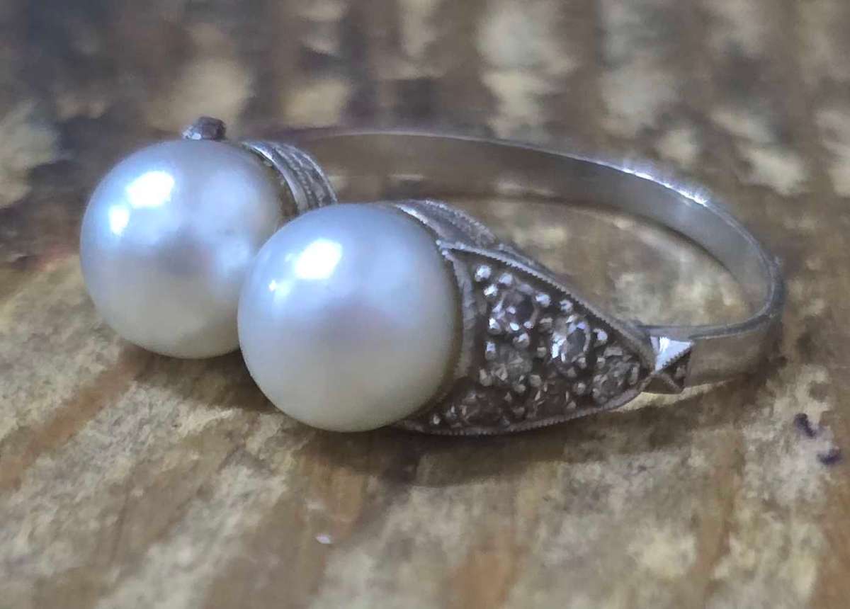 Platinum Rosecut Diamonds and Pearl Magnificient set  1934