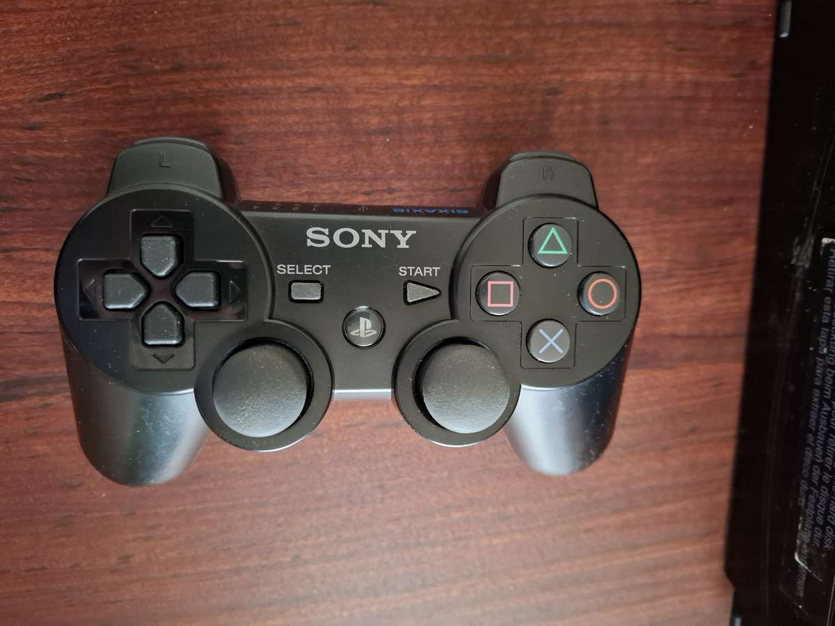 PlayStation 3 250GB Console - CFW Modded + 10 games installed + 1 X Genuine PlayStation 3 Controller